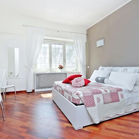San Pietro Stazione Guesthouse روما الغرفة الصورة