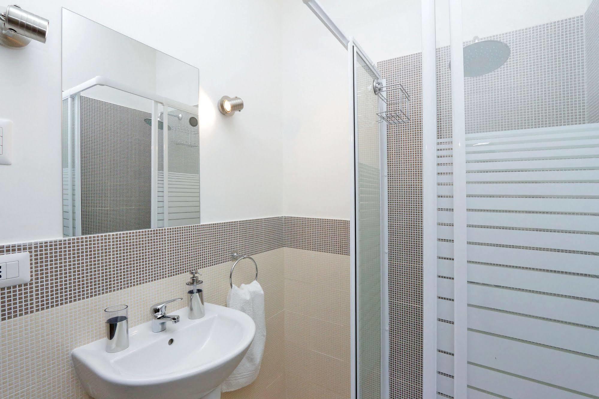 San Pietro Stazione Guesthouse روما المظهر الخارجي الصورة