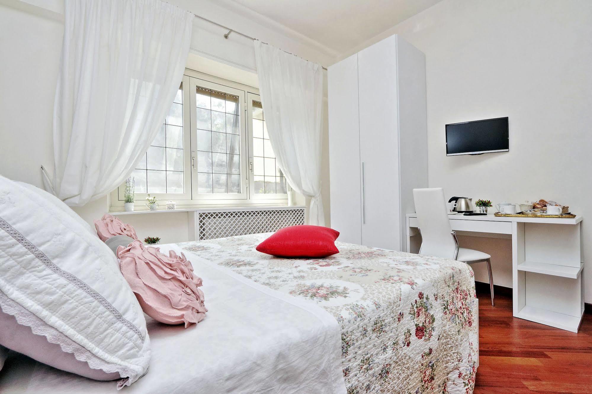 San Pietro Stazione Guesthouse روما المظهر الخارجي الصورة
