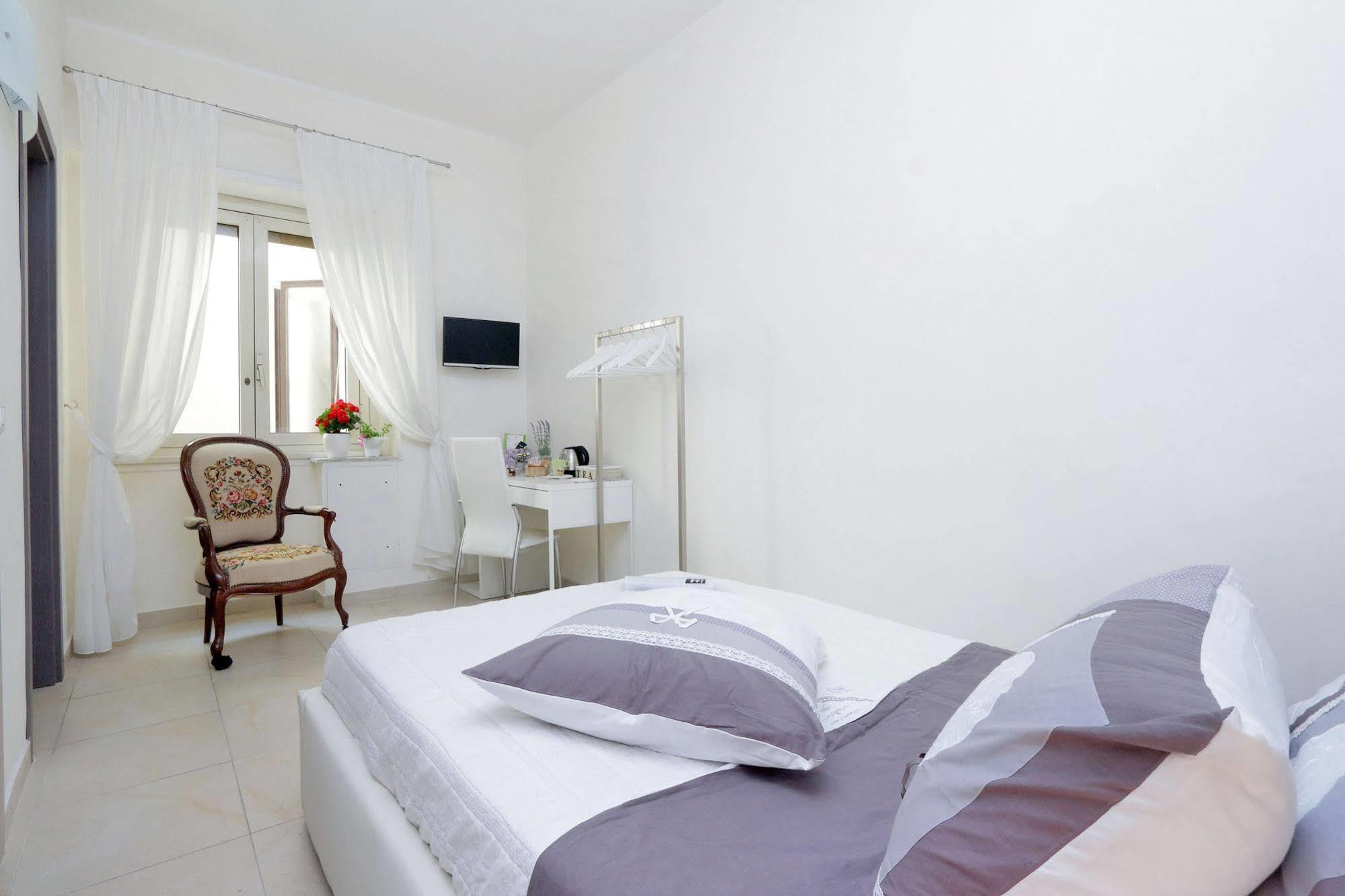San Pietro Stazione Guesthouse روما المظهر الخارجي الصورة